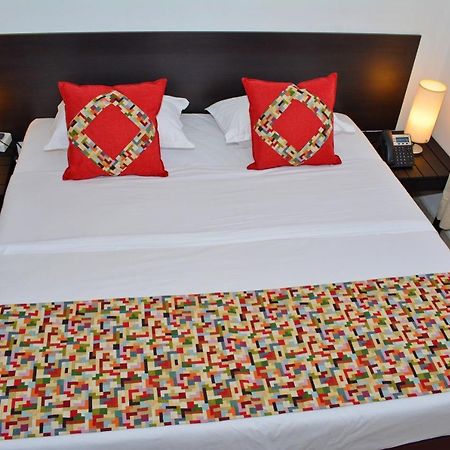 Hotel Express Maldonado Buitenkant foto