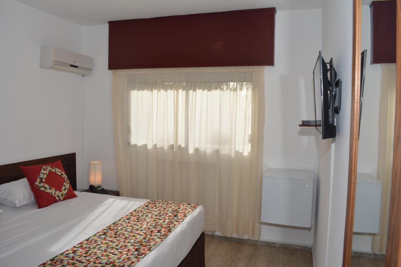 Hotel Express Maldonado Buitenkant foto