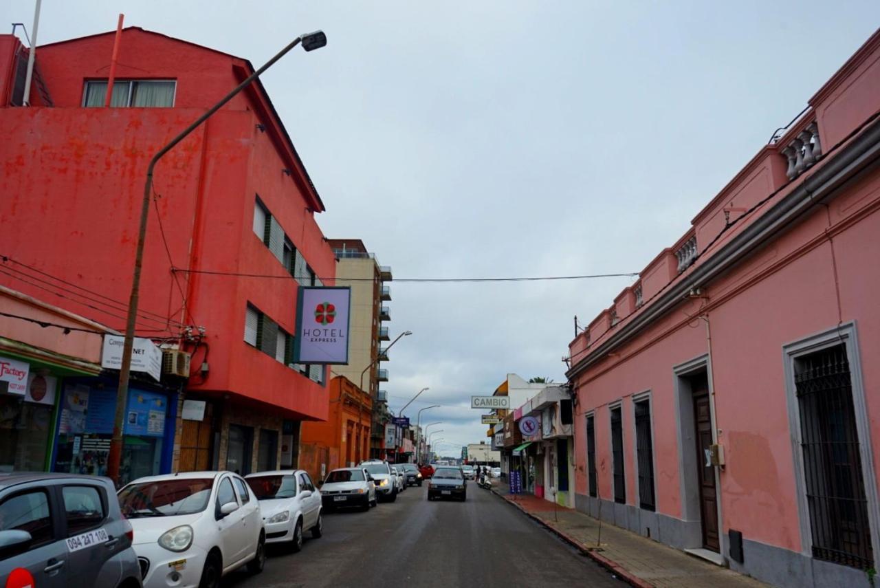 Hotel Express Maldonado Buitenkant foto